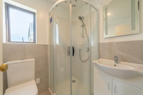 Photo of property in 22 Golden Terrace, Queenstown, 9300