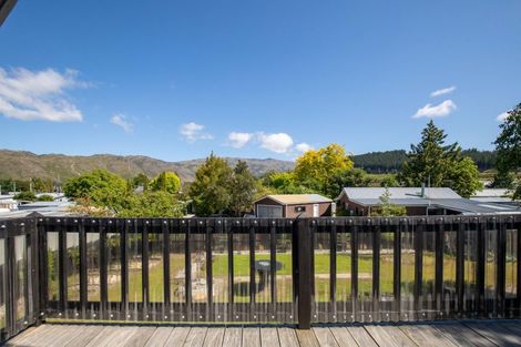 Photo of property in 20 Orchard Street, Clyde, 9330