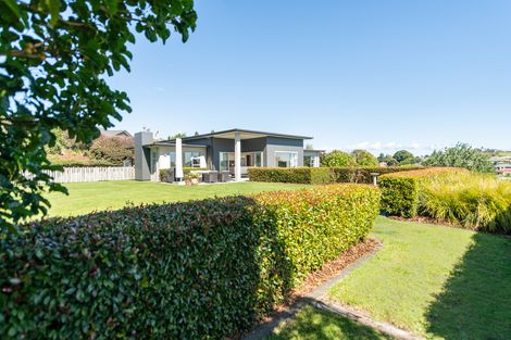 Photo of property in 6 Orakei Place, Welcome Bay, Tauranga, 3112