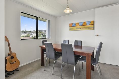 Photo of property in 1/21 Mataura Place, Clover Park, Auckland, 2019