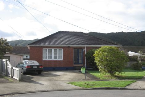 Photo of property in 6 Wood Grove, Naenae, Lower Hutt, 5011