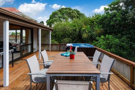 Photo of property in 156 Oaktree Avenue, Browns Bay, Auckland, 0630