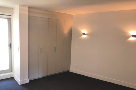 Photo of property in The Capital, 17/370 Oriental Parade, Oriental Bay, Wellington, 6011