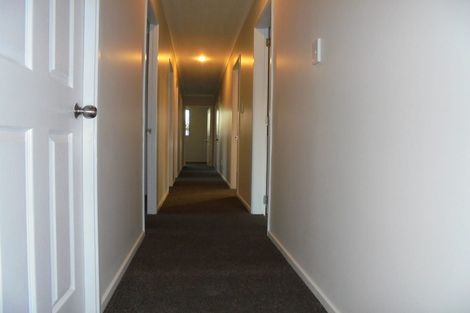 Photo of property in 203 Keri Vista Rise, Papakura, 2110