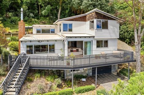 Photo of property in 18 Marion Street, Macandrew Bay, Dunedin, 9014