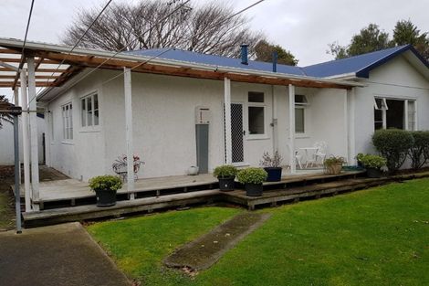 Photo of property in 120 Jickell Street, Hokowhitu, Palmerston North, 4410