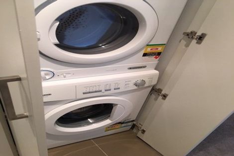 Photo of property in Queen's Residences, 2402/8 Airedale Street, Auckland Central, Auckland, 1010