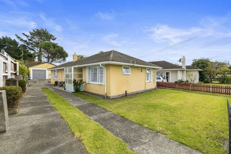 Photo of property in 31 Manuka Street, Castlecliff, Whanganui, 4501