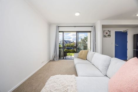 Photo of property in 7/18 Titoki Street, Te Atatu Peninsula, Auckland, 0610