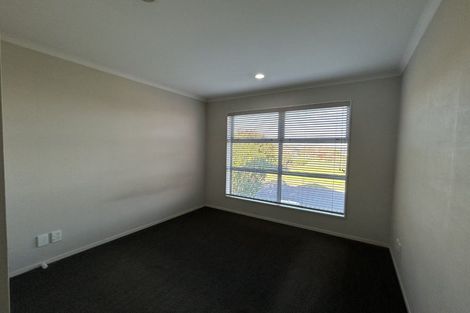 Photo of property in 19 Springcrest Drive, Karaka, Papakura, 2113