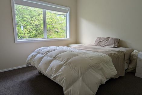 Photo of property in 8d Nikau Road, Point Howard, Lower Hutt, 5013