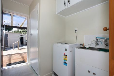 Photo of property in 19 Ingham Street, Halcombe, Feilding, 4779