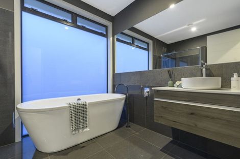 Photo of property in 15 Kirkhill Close, Bethlehem, Tauranga, 3110