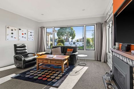 Photo of property in 236 Kennedy Road, Onekawa, Napier, 4110