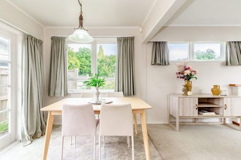 Photo of property in 37 Mazengarb Road, Paraparaumu Beach, Paraparaumu, 5032