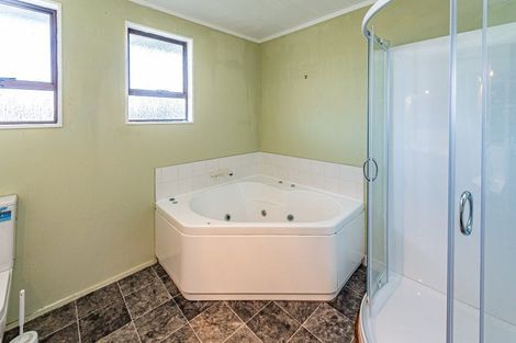 Photo of property in 8 Tongariro Street, Castlecliff, Whanganui, 4501
