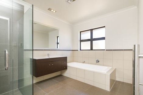 Photo of property in 8 Trump Place, Kelvin Grove, Palmerston North, 4414