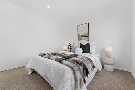 Photo of property in 21 Tahuna Minhinnick Drive, Glenbrook, 2681