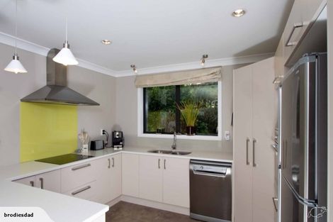 Photo of property in 160 Woodman Drive, Tawa, Wellington, 5028