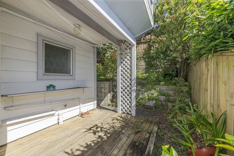 Photo of property in 2/27 Kenwyn Terrace, Newtown, Wellington, 6021