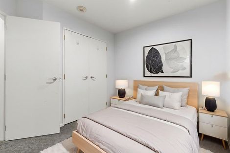 Photo of property in 2b/5 Kent Terrace, Mount Victoria, Wellington, 6011