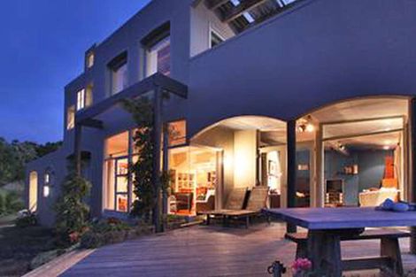 Photo of property in 41 Seaview Road, Paremata, Porirua, 5024