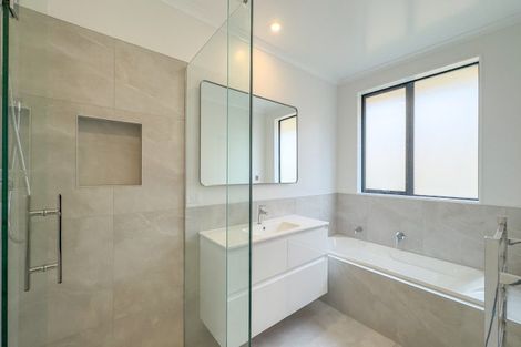 Photo of property in 2 Bathurst Crescent, Pokeno, 2402