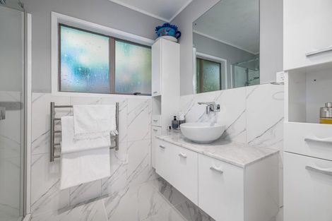 Photo of property in 9 Dundas Place, Henderson, Auckland, 0612