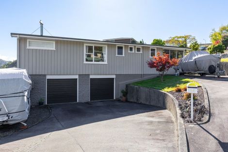 Photo of property in 14 Seaview Crescent, Picton, 7220