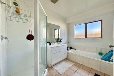 Photo of property in 8 Ettrick Lane, Papakura, 2110