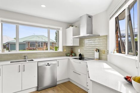 Photo of property in 3 Ashmore Lane, Strowan, Christchurch, 8052