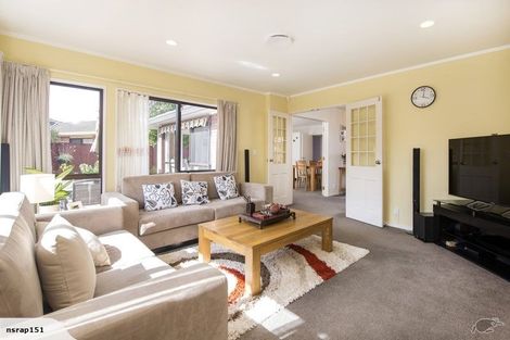 Photo of property in 3b Mirabell Place, Golflands, Auckland, 2013