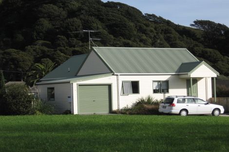 Photo of property in 24 Glenbrook Grove, Naenae, Lower Hutt, 5011
