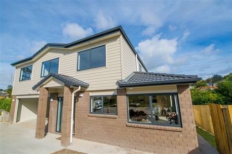 Photo of property in 11 Younger Lane, Massey, Auckland, 0614