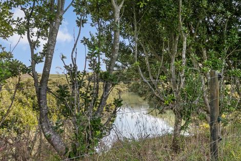 Photo of property in 35 Marae O Rehia Road, Karioitahi, Waiuku, 2683