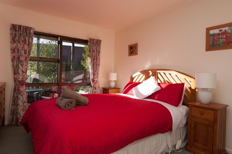 Photo of property in 1 Burnett Place, Lake Tekapo, 7999