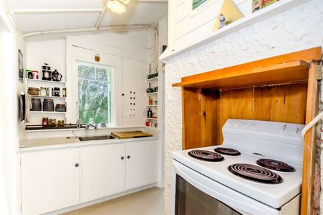 Photo of property in 17 Ocean Road, Paekakariki, 5034