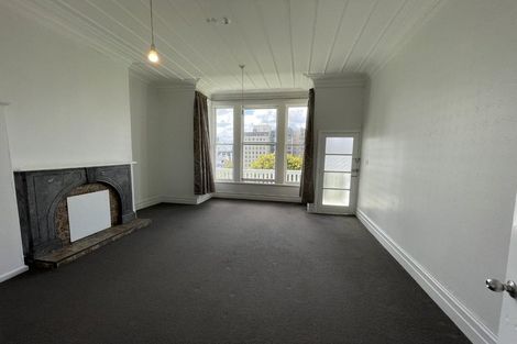 Photo of property in 16a Clifton Terrace, Kelburn, Wellington, 6012