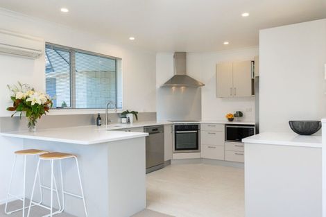 Photo of property in 8 Whitby Close, Waikawa, Picton, 7220