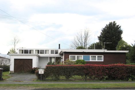 Photo of property in 221 Malfroy Road, Utuhina, Rotorua, 3015