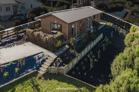 Photo of property in 8 Trosk Place, Waiuku, 2123