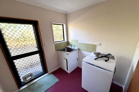 Photo of property in 6 Higham Ferrers Place, Red Beach, 0932