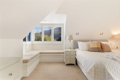 Photo of property in 17 The Terrace, Queenstown, 9300