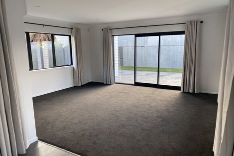 Photo of property in 209a Walter Strevens Drive, Conifer Grove, Takanini, 2112