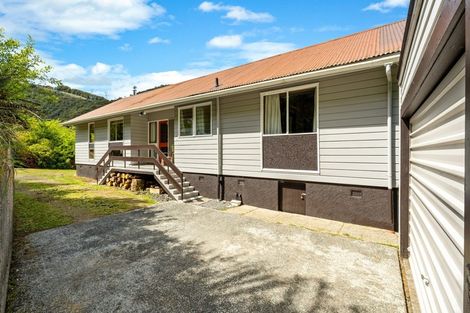 Photo of property in 41 Village Loop Road, Waipori Falls, Outram, 9073