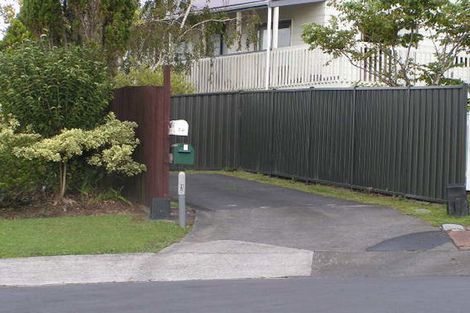 Photo of property in 20 Raelene Place, Massey, Auckland, 0614