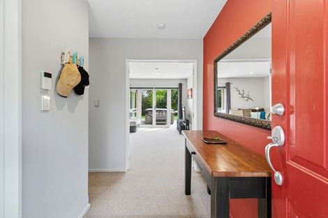 Photo of property in 21 Blowers Place, Halswell, Christchurch, 8025