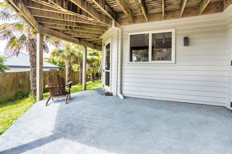 Photo of property in 941 East Coast Road, Torbay, Auckland, 0630