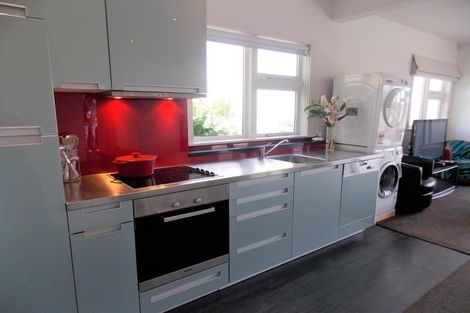 Photo of property in 1a Clive Road, Khandallah, Wellington, 6035