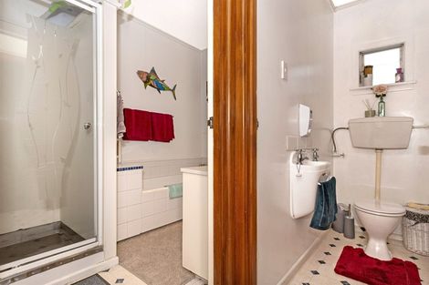 Photo of property in 11a Hinaki Street, Inner Kaiti, Gisborne, 4010